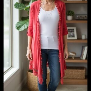 Chico’s Size 0 Pink/red open kimono wrap with Tassels – Lightweight